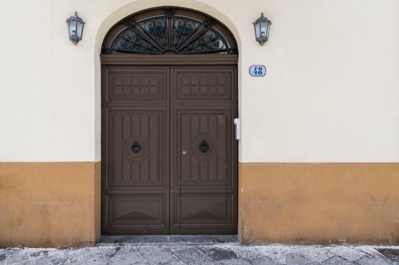A&G Dimore Di Famiglia - Un Lusso Garbato Palermo Buitenkant foto